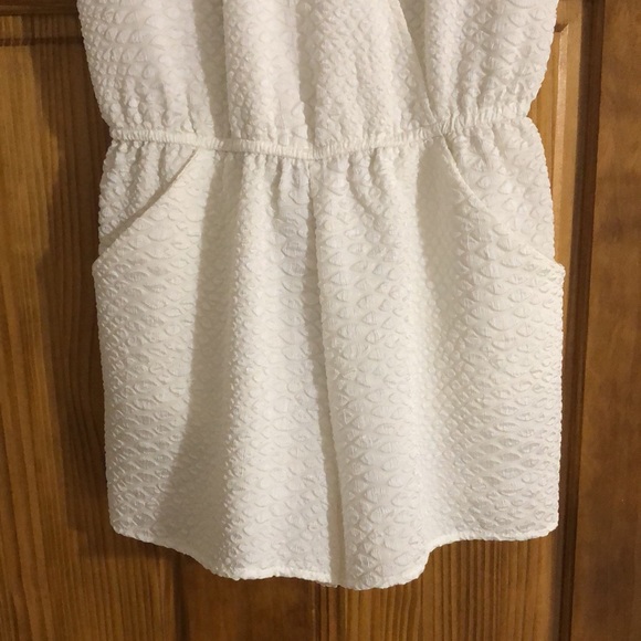 Bar III romper - Picture 3 of 3